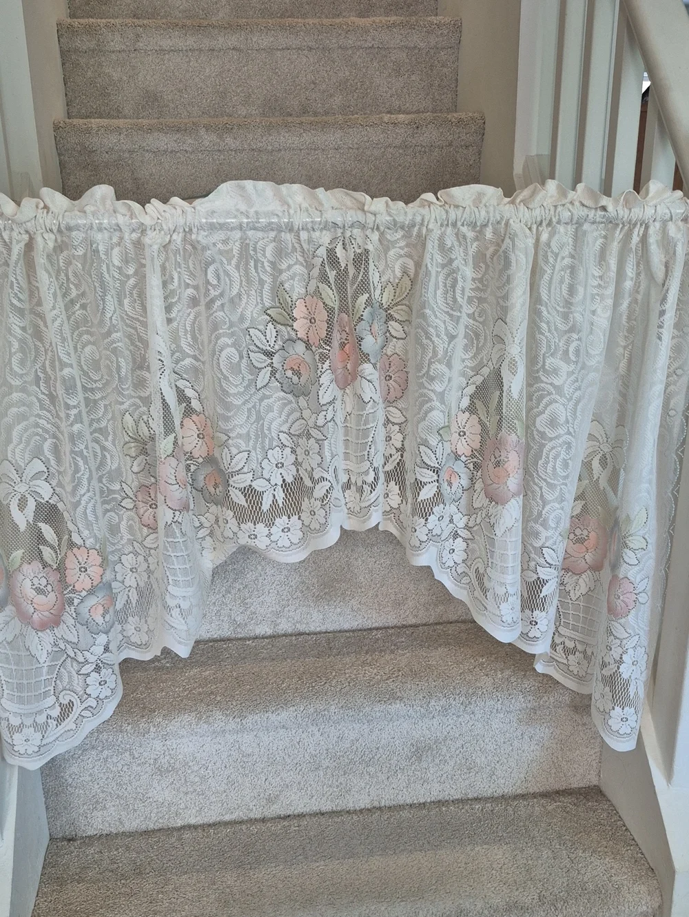 Vintage-Style White Lace Swag Curtain with Pastel Floral Accents